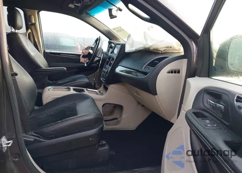 2017 Dodge Grand Caravan Sxt z USA, uszkodzony, nr VIN 2C4RDGCG1HR773820